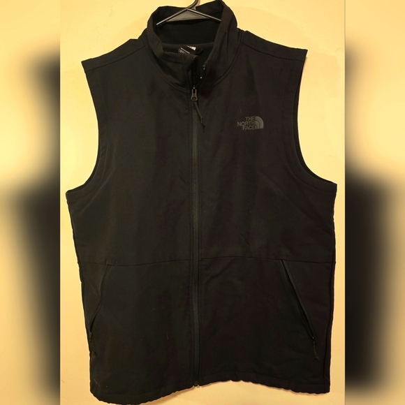 The North Face Other - Mens The North Face softshell vest